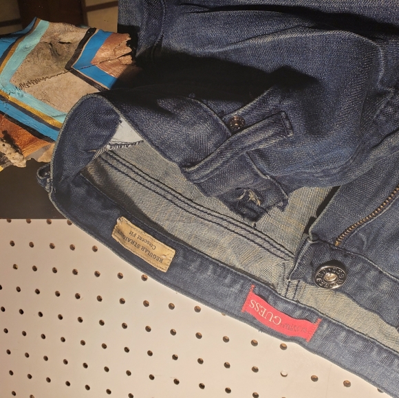 Guess Mens Jeans | Regular Straight Crescent fit - Picture 5 of 5
